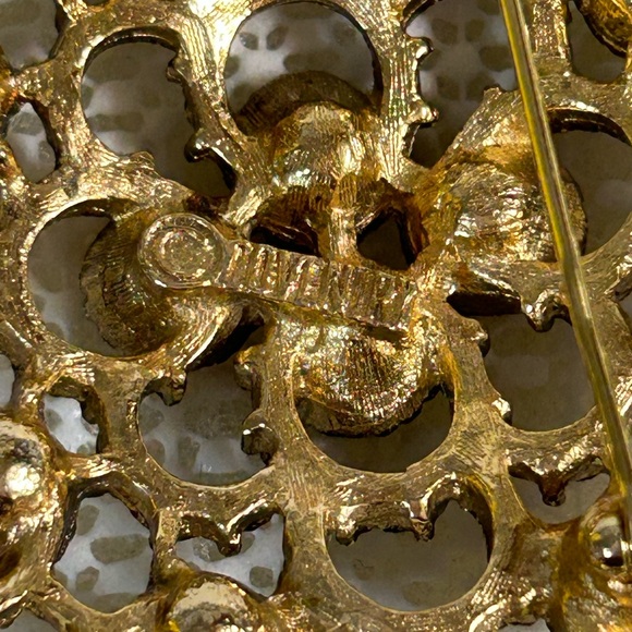 Sarah Coventry “Austrian Lites” Pink and Green Vintage Brooch - Picture 6 of 6